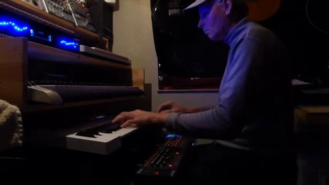 Synth Jam #016 - Roland Gaia, JP08, JX03 - Yamaha MX49 - Korg Electribe2 - Casio XWP1 смотреть онлайн