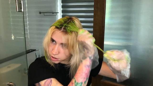 Покрасилась в зелёный! Зелёные волосы в домашних условиях  Dipso C04