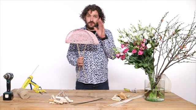 a Fan Shaped Bouquet | Flower Factor How to Make | Powered by Van der Lugt Lisianthus смотреть онлайн