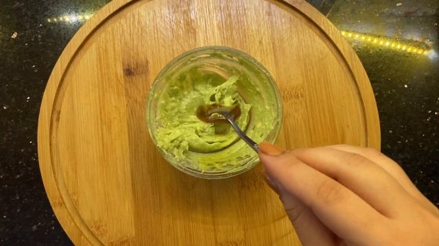 51 YAŞINDA AVOKADO MASKESİ YAPTI CİLDİ GENÇLEŞTİ! NEM BOMBASI KIRIŞIKLIK ÖNLEYİCİ AVOKADO MASKESİ смотреть онлайн