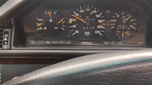 Mercedes Benz W124 300 D Automatic Acceleration 0-100 смотреть онлайн