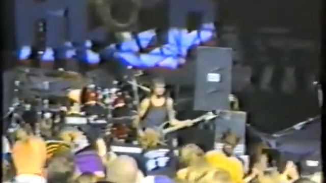 Running Wild - Live in Hämeenlinna 1990 смотреть онлайн
