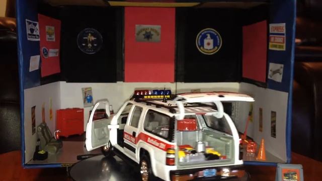 1/24 Chevy Suburban смотреть онлайн