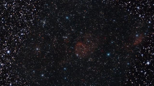 Zooming into the Sh2-284 nebula смотреть онлайн