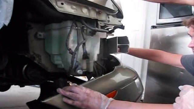 Replacement of Windshield Washer Reservoir Infiniti I30 смотреть онлайн