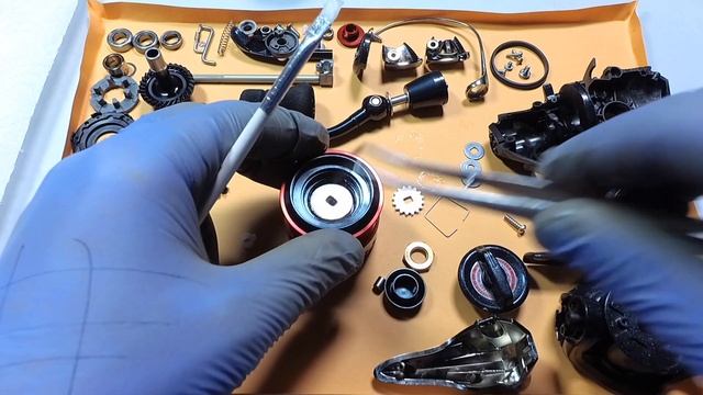 ТО Shimano Stradic 1000F смотреть онлайн