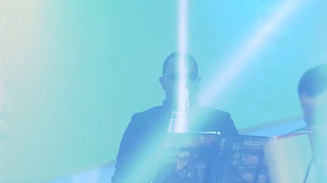 Ricky Castro - Tengo Que Colgar(en vivo) смотреть онлайн