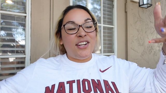 My FIRST EXPERIENCE GETTING FALSE LASHES! смотреть онлайн