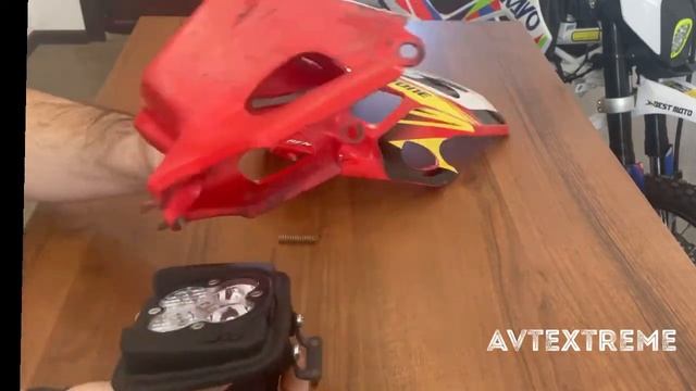 Фара AVT для мотоциклов Honda XR250-650