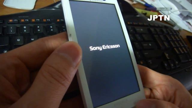 Installing Custom Themes on the Xperia X10 смотреть онлайн