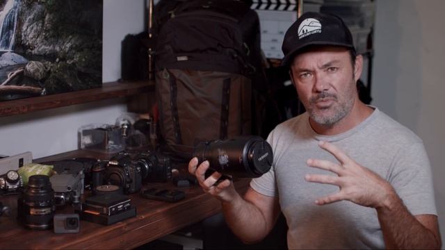 What's in my solo shooter documentary camera bag смотреть онлайн