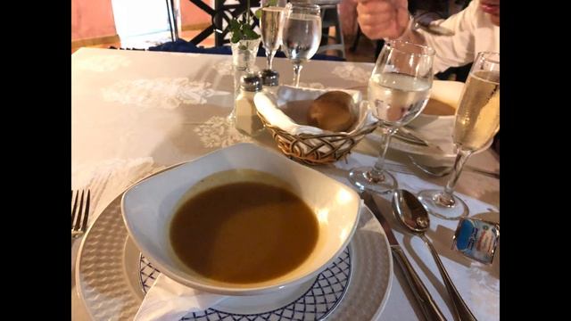 Playa Pesquero - Restaurants смотреть онлайн