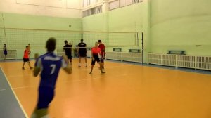 Обучение волейболу. Упражнения на отработку верхней и нижней передачи. Приём. Тренировка