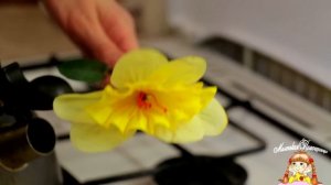 Как легко распрямить помятые искусственные цветы