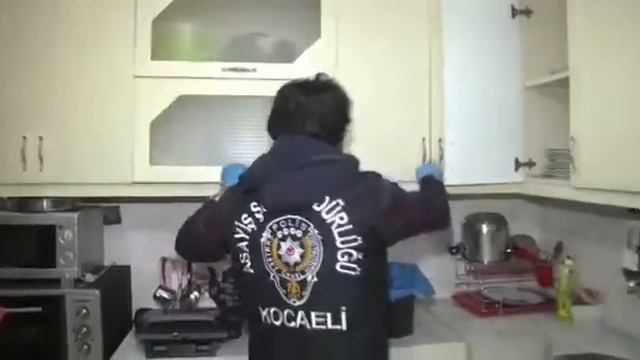 Kocaeli körfez de 200 pöh'ın yapmış olduğu uyuşturucu şafak operasyonu смотреть онлайн
