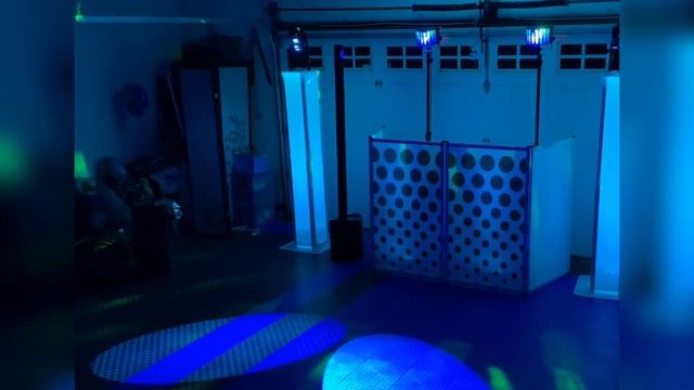 Rockville Novopro Collapsible DJ Totem Transport and Storage Solution смотреть онлайн