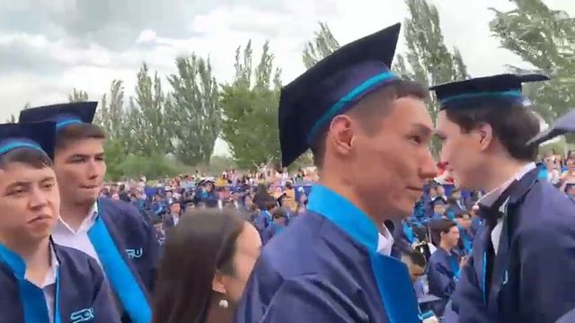 Вручение диплома Алматы(1) смотреть онлайн