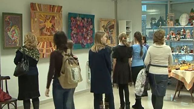 В Курске открылась выставка лоскутных картин Владимира Тельных смотреть онлайн