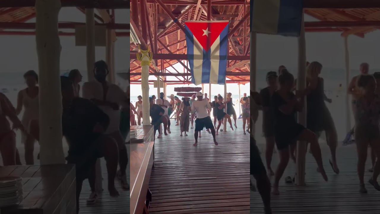 Морская прогулка на катамаране по Атлантическому океану на остров Кайо-Бланка #cuba #varadero смотреть онлайн