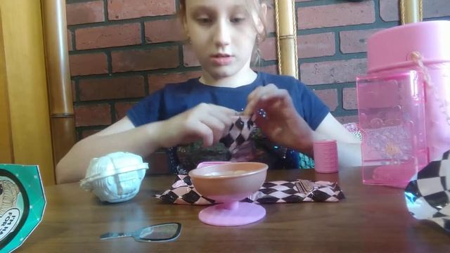 Распаковка капсулы ЛОЛ с настоящими волосами! смотреть онлайн