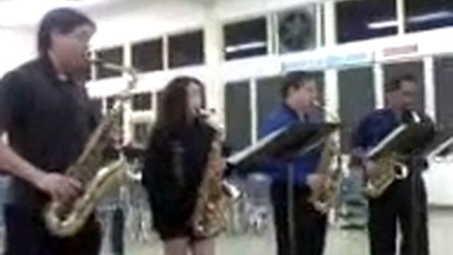 Sax Quartet смотреть онлайн