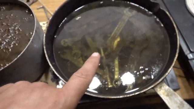 САМЫЙ МОЩНЫЙ И БЕСПЛАТНЫЙ ОЧИСТИТЕЛЬ РЖАВЧИНЫ НЕ ТРОГАЕТ МЕТАЛЛ.mp4 смотреть онлайн