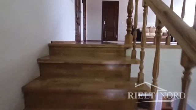 Продаётся 2х этажный дом (145м2), р-н «Поле Чудес», Бельцы, 5,8 соток земли. смотреть онлайн