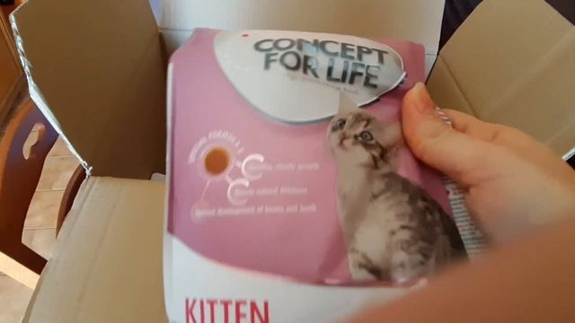 Посылка с сайта Zooplus (приложение Zoochic)