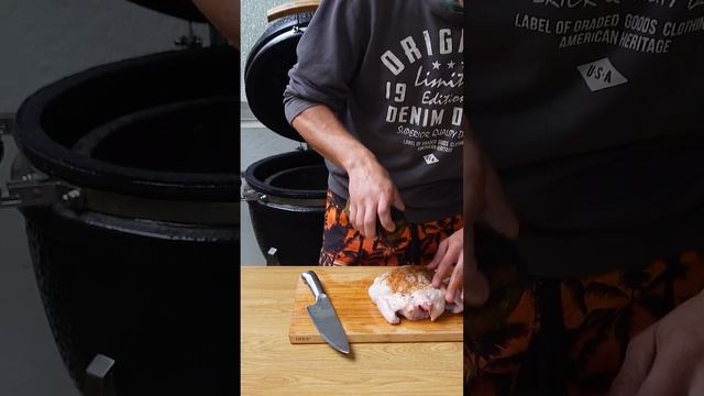 Вкуснейшая Гриль курица #курица #гриль #вкусно #овощи #chiken #grill #vegetables #картошка #potato смотреть онлайн