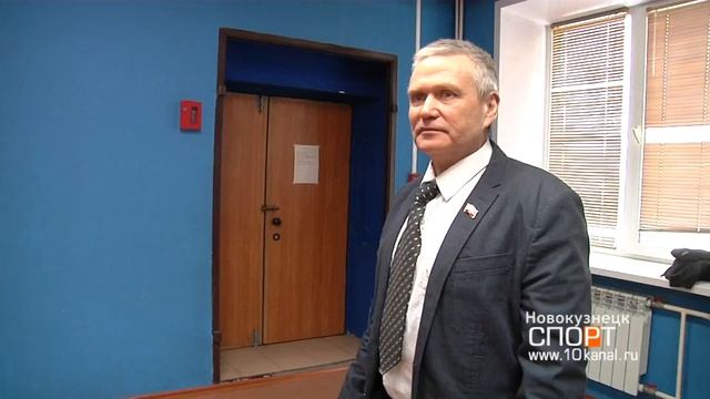 Скоростной жим лёгкой штанги официально прописался в Новокузнецке смотреть онлайн