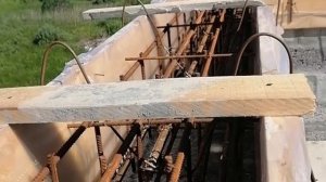 Армопояс под крышу и мауэрлат. Постройка 2 этажного  дома из керамзитоблоки своими руками