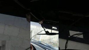 как снять обшивку потолка Мерседес w202 c класс.