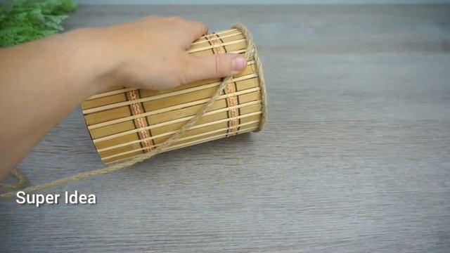 Прекрасная Подставка для Кухонных Принадлежностей из простых материалов смотреть онлайн