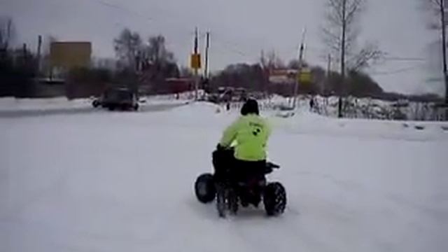3_Медведь отжег.MP4 смотреть онлайн