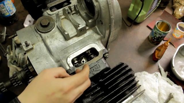 12 К 750 Зажигание, клапана, карбюраторы смотреть онлайн