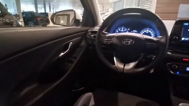 HYUNDAI I30 DPI KLASS SLX 1.5 110CV ATLAS WHITE смотреть онлайн