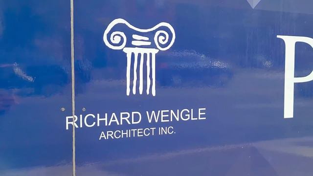 The Briar on Avenue - Luxurious Living in Lytton Park! смотреть онлайн