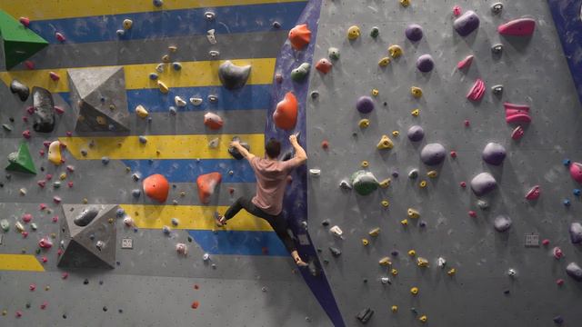 Cutting Feet - Monster Sloper | E:22 Bouldering Technique смотреть онлайн