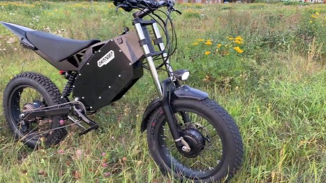 Полноприводный кастомный электромопед (электрофэтбайк) Charger 2x2 Pro смотреть онлайн