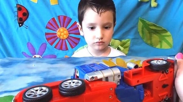 OPTIMUS PRIME new toy / Timi Tim plays in TRANSFORMERS