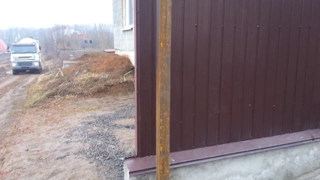 Заливка фундамента - забора! смотреть онлайн