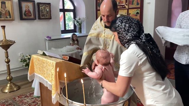Крещение Адель в храме Вознесения Господнем (Ждановичи) 17.06.2023 смотреть онлайн
