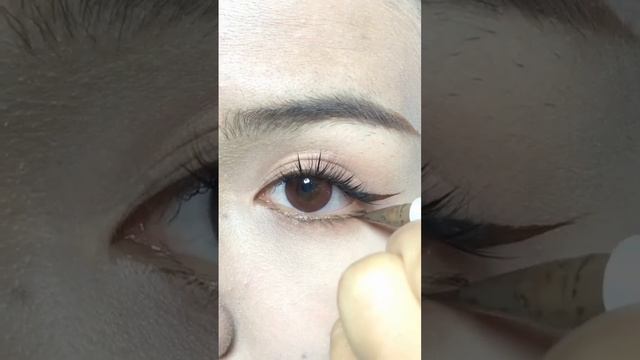 стрелки в корейском стиле???|easy_meek сделать с губами? смотреть онлайн