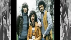 New World "Living Next Door To Alice" - THE ORIGINAL (AND THE BEST?)