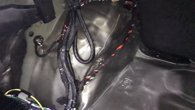 Простенькая лёгкая шумка багажника и пола авто Ауди А4. Расслабление и отсутствия усталости смотреть онлайн