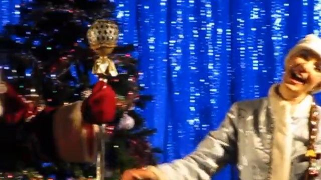 Новогодний карнавал в стране Мульти-Пульти смотреть онлайн