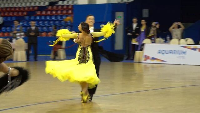 Сергей Цховребов - Арина Федорова, Венский вальс, Ритм 2019 смотреть онлайн