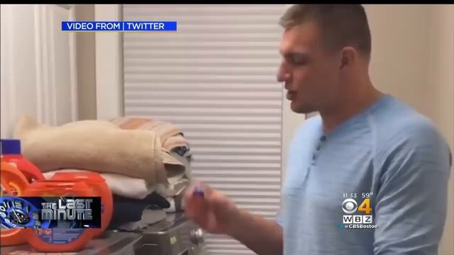 'Do Not Eat': Gronk Warns Against Dangerous Tide Pod Challenge смотреть онлайн