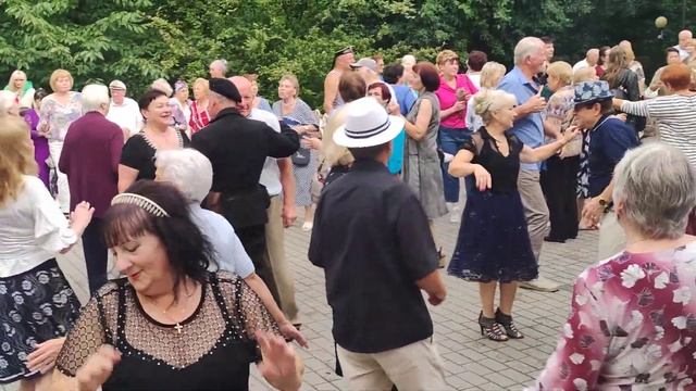 Ландыши ............30.07.23 Гомель парк Луначарского ? смотреть онлайн