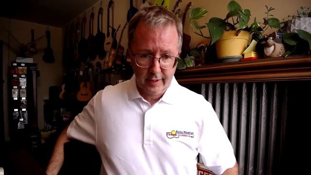 Instrumental Ukulele: Feelin' Groovy and Key of C Arpeggio смотреть онлайн